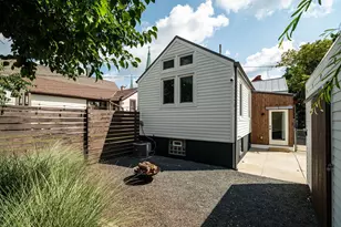 2556 N Fratney St, Milwaukee, WI 53212 - Photo 25