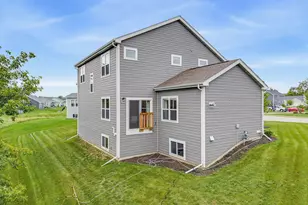 N56W24051 Daisy Ct, Sussex, WI 53089 - Photo 41