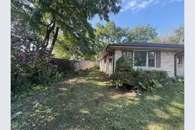 3377 S 34th St #3379, Milwaukee, WI 53215 - Photo 3