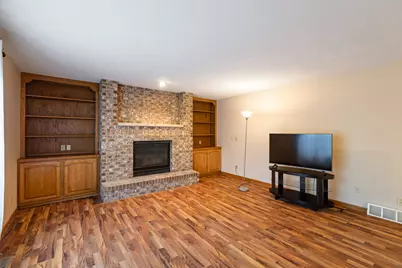 524  10th Ave, Onalaska, WI 54650 - Photo 11