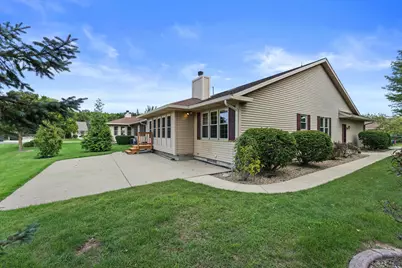 N66W15406  Raven Way Dr, Menomonee Falls, WI 53051 - Photo 29