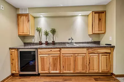 W163N10528  Ridgeview Ln, Germantown, WI 53022 - Photo 35