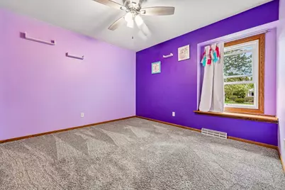 W163N10528  Ridgeview Ln, Germantown, WI 53022 - Photo 27