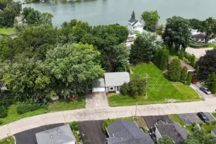 21720 121st Pl, Salem Lakes, WI 53104 - Photo 35