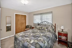 11605 W Mt Vernon Ave, Wauwatosa, WI 53226 - Photo 13