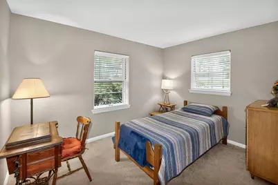 11605 W Mount Vernon Ave, Wauwatosa, WI 53226 - Photo 15