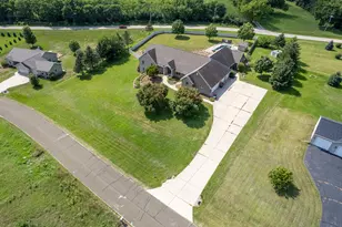 N779 Twin Knolls Dr, Koshkonong, WI 53538 - Photo 9