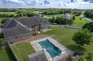 N779 Twin Knolls Dr, Koshkonong, WI 53538 - Photo 7
