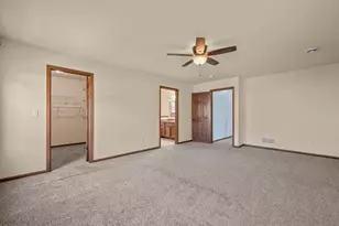 2305 Rustic Woods Ct, Waukesha, WI 53188 - Photo 29