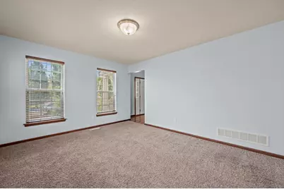 2305  Rustic Woods Ct, Waukesha, WI 53188 - Photo 13
