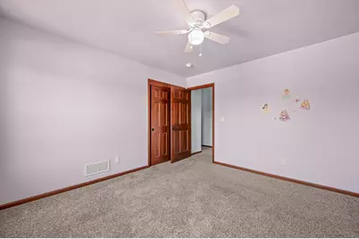 2305  Rustic Woods Ct, Waukesha, WI 53188 - Photo 21