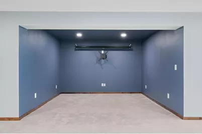 2305  Rustic Woods Ct, Waukesha, WI 53188 - Photo 33