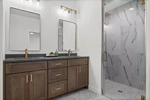 1313 Leo Dr, Holmen, WI 54636 - Photo 17