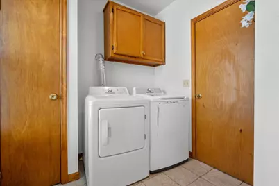 2636 W Hayes Ave, Milwaukee, WI 53215 - Photo 23