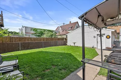 2636 W Hayes Ave, Milwaukee, WI 53215 - Photo 31