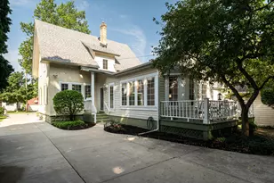 827 Oakland Ave, Waukesha, WI 53186 - Photo 47