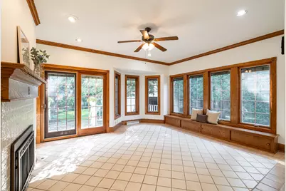 827  Oakland Ave, Waukesha, WI 53186 - Photo 15