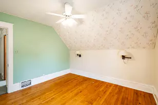 827 Oakland Ave, Waukesha, WI 53186 - Photo 23