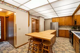827 Oakland Ave, Waukesha, WI 53186 - Photo 11