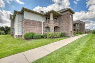 2933 W Drexel Ave, Franklin, WI 53132 - Photo 21