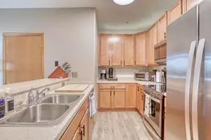 2933 W Drexel Ave, Franklin, WI 53132 - Photo 11