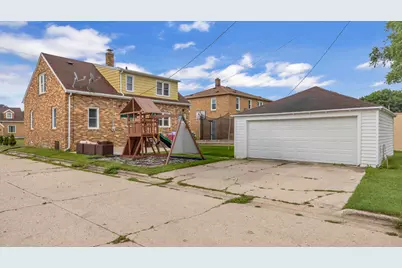 2836 S 10th St, Sheboygan, WI 53081 - Photo 21