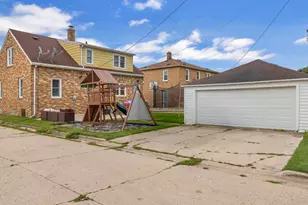 2836 S 10th St, Sheboygan, WI 53081 - Photo 21
