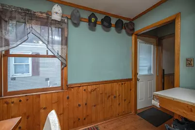 332 S 60th St, Milwaukee, WI 53214 - Photo 9