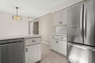 W277S4070 Green Country Rd, Waukesha, WI 53189 - Photo 11