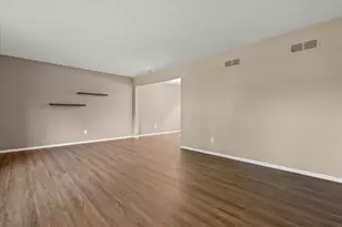 W277S4070 Green Country Rd, Waukesha, WI 53189 - Photo 7