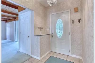 2737 S Waukesha Rd, West Allis, WI 53227 - Photo 9