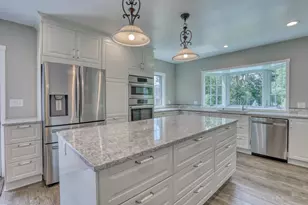 2737 S Waukesha Rd, West Allis, WI 53227 - Photo 15
