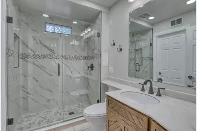 2737 S Waukesha Rd, West Allis, WI 53227 - Photo 21