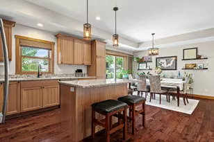 929 Rolling Oaks Dr, Onalaska, WI 54650 - Photo 9