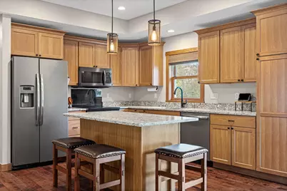 929  Rolling Oaks Dr, Onalaska, WI 54650 - Photo 7