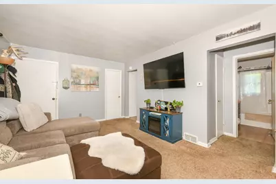 860  Genesee St #862, Waukesha, WI 53186 - Photo 7