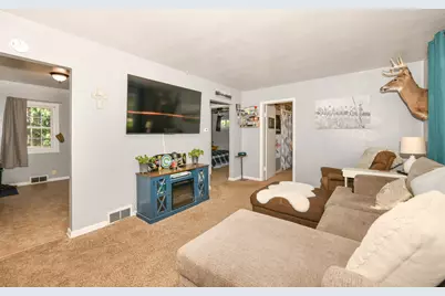 860  Genesee St #862, Waukesha, WI 53186 - Photo 5