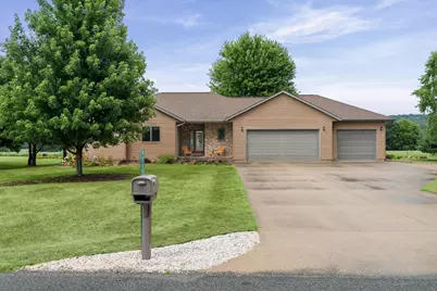 N8670  Hanson Dr, Holland, WI 54636 - Photo 3