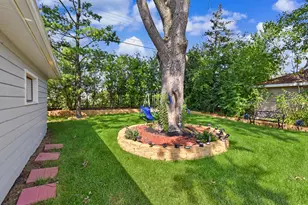 6715 N 78th St, Milwaukee, WI 53223 - Photo 27