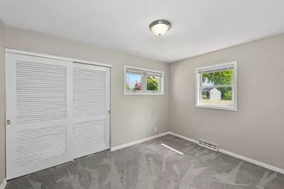 6715 N 78th St, Milwaukee, WI 53223 - Photo 19