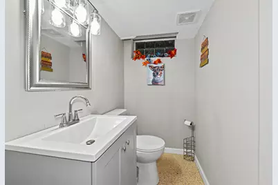 6715 N 78th St, Milwaukee, WI 53223 - Photo 25