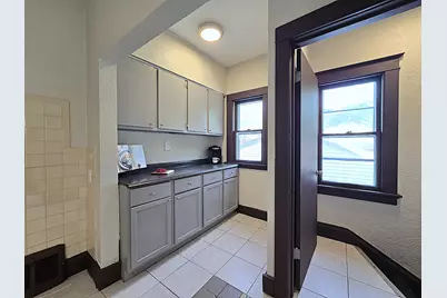 2808 N 37th St, Milwaukee, WI 53210 - Photo 5