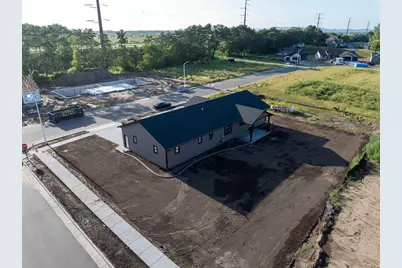 1421  Waldenberger Rd, Holmen, WI 54636 - Photo 9