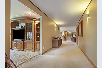 740 S Cosgwell Dr, Silver Lake, WI 53170 - Photo 17