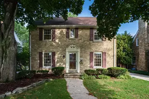 2630 N 88th St, Wauwatosa, WI 53226 - Photo 1