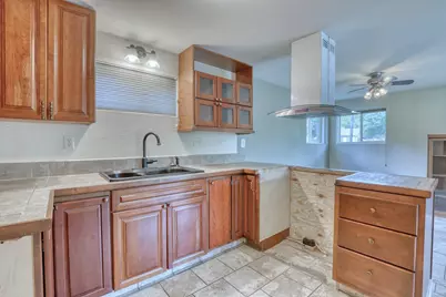 W304N2426  Maple Ave, Delafield, WI 53072 - Photo 29