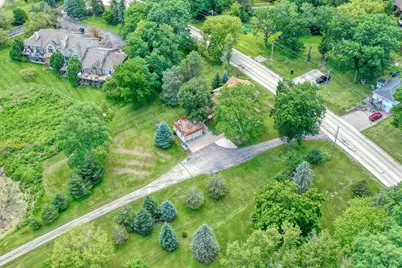 W304N2426  Maple Ave, Delafield, WI 53072 - Photo 57
