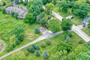 W304N2426 Maple Ave, Delafield, WI 53072 - Photo 57