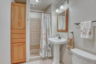 W304N2426 Maple Ave, Delafield, WI 53072 - Photo 17