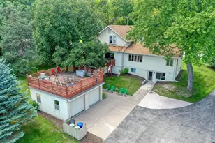 W304N2426 Maple Ave, Delafield, WI 53072 - Photo 59